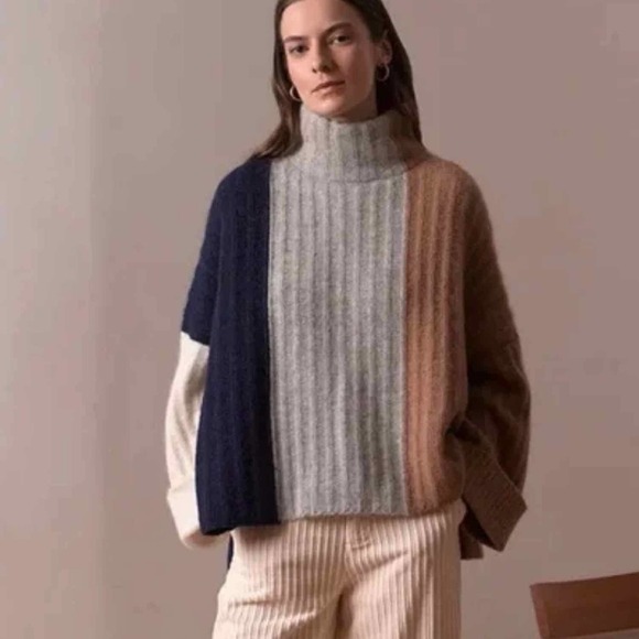 Eleven Six Talia Color Block Oversized Poncho Sweater Size M/L - Picture 2 of 15